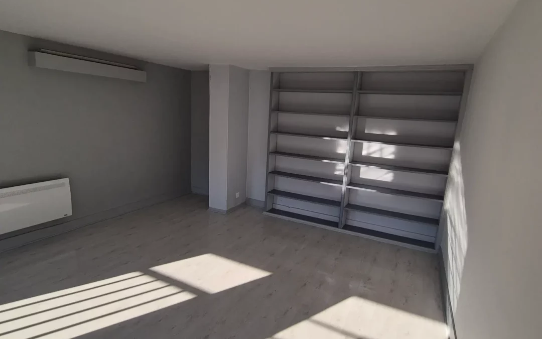 Plâtrerie à Verdun : les avantages d’un faux plafond pour votre intérieur par Zielinger Jordan